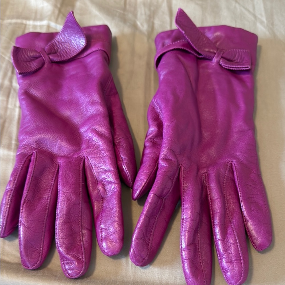 Elegant Magenta Leather Gloves- Kate Spade